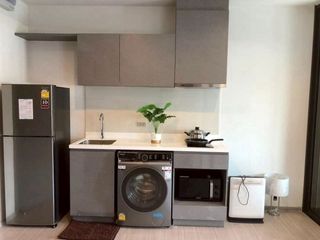 Wohnung zur Miete mit 1 Zimmer in Huai Khwang, Bangkok
