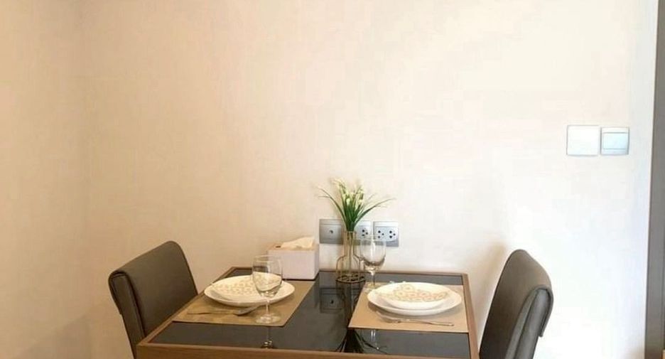 Condo en alquiler de 1 habitaciones en Huai Khwang, Bangkok