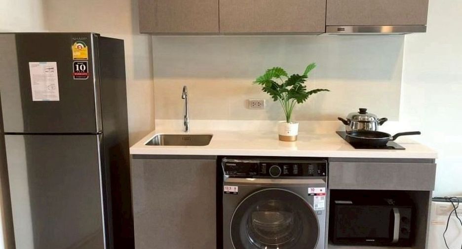 Condo en alquiler de 1 habitaciones en Huai Khwang, Bangkok