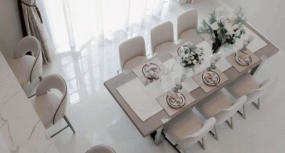 For sale 4 bedrooms house in Bang Khae, Bangkok