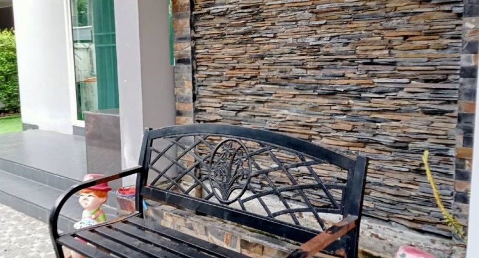 For sale 3 bedrooms house in Mueang Chachoengsao, Chachoengsao