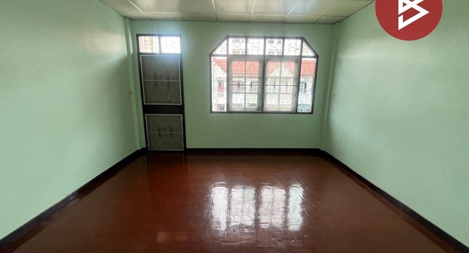 Casa adosada en venta de 2 habitaciones en Bang Pakong, Chachoengsao