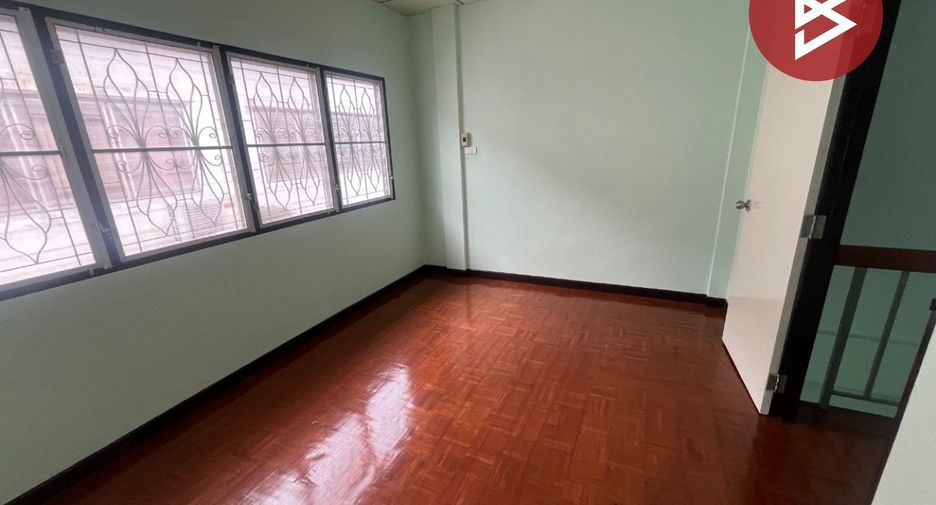 Casa adosada en venta de 2 habitaciones en Bang Pakong, Chachoengsao