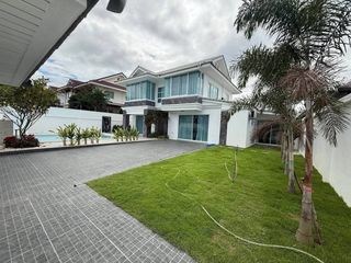 À vendre 5 chambres villa à Bang Lamung, Chonburi