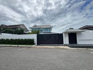 À vendre 5 chambres villa à Bang Lamung, Chonburi