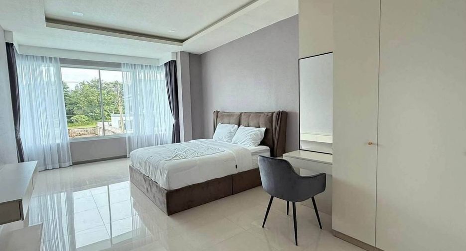 À vendre 5 chambres villa à Bang Lamung, Chonburi