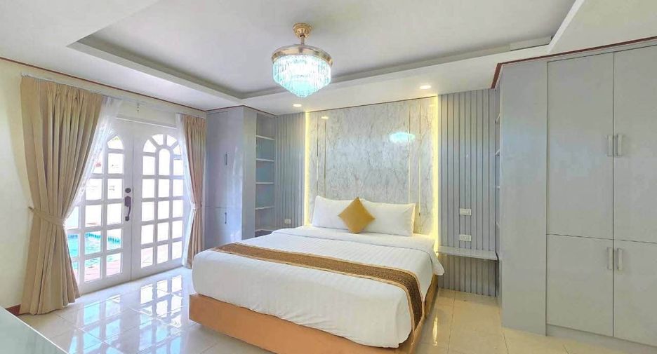 For rent 4 bedrooms villa in Bang Lamung, Chonburi