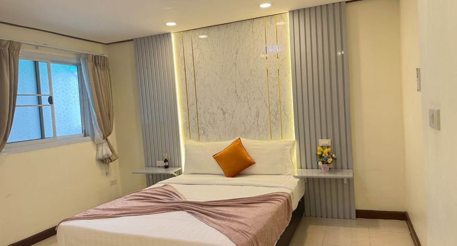 For rent 4 bedrooms villa in Bang Lamung, Chonburi