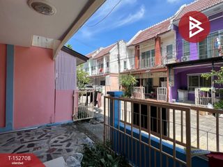 À vendre 3 chambres maison de ville à Krathum Baen, Samut Sakhon