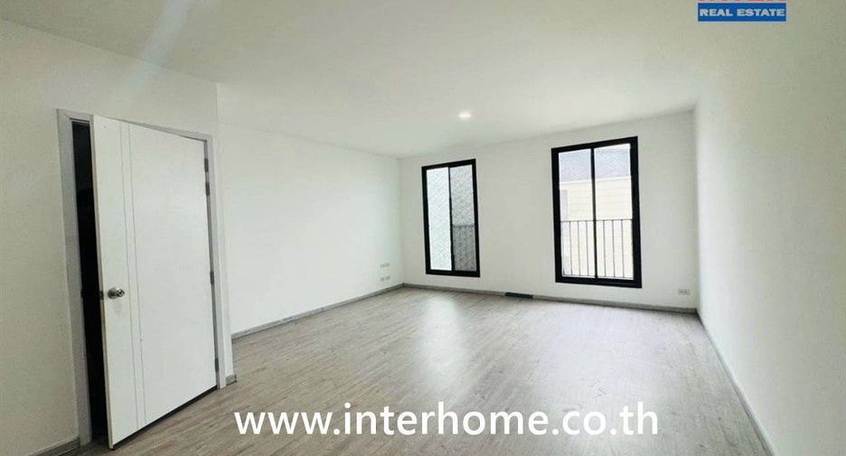 For sale 1 bed retail Space in Thung Khru, Bangkok