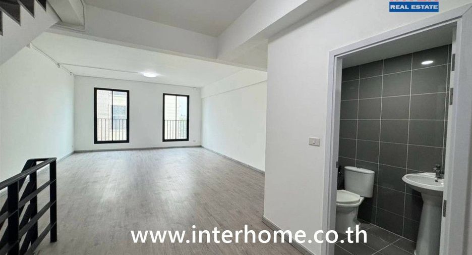 For sale 1 bed retail Space in Thung Khru, Bangkok