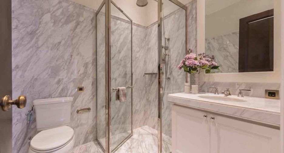 For sale and for rent 3 bedrooms condo in Pathum Wan, Bangkok