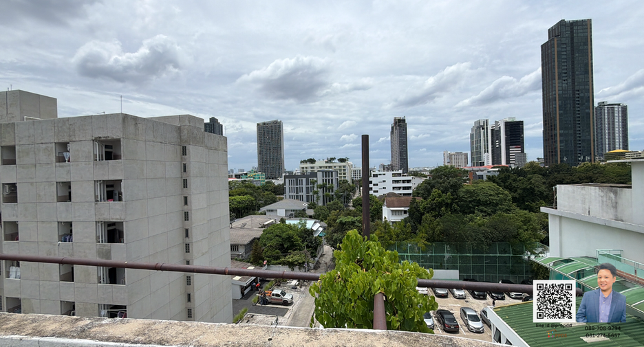For sale land in Watthana, Bangkok