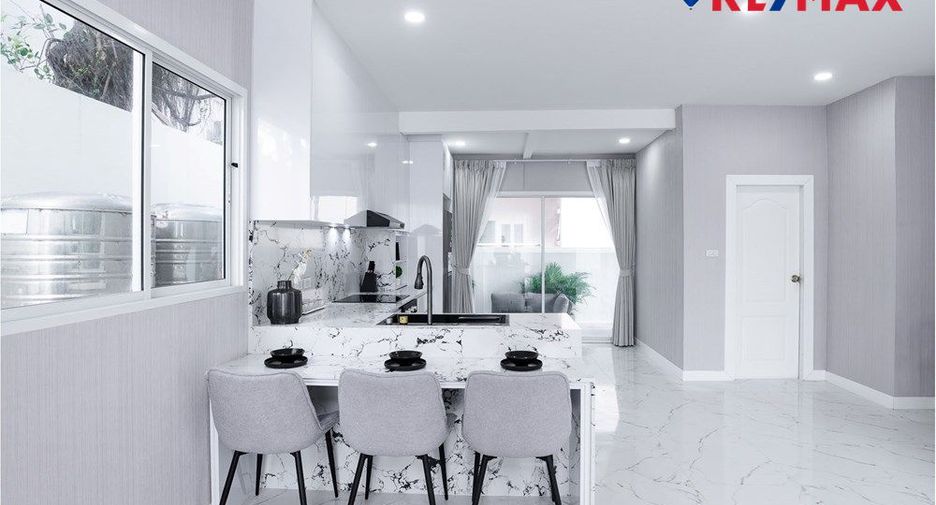À vendre 4 chambres maison à Jomtien, Pattaya