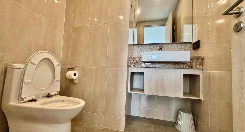 For rent 2 bedrooms condo in Bang Lamung, Chonburi