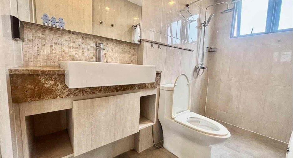 For rent 2 bedrooms condo in Bang Lamung, Chonburi