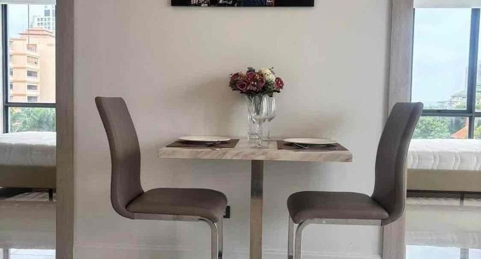 For rent 2 bedrooms condo in Bang Lamung, Chonburi