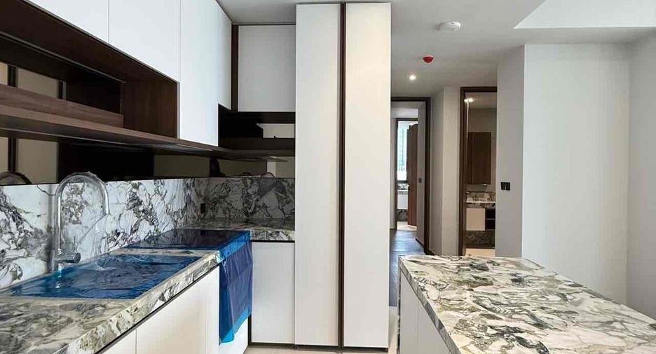 For sale 2 bedrooms condo in Sathon, Bangkok