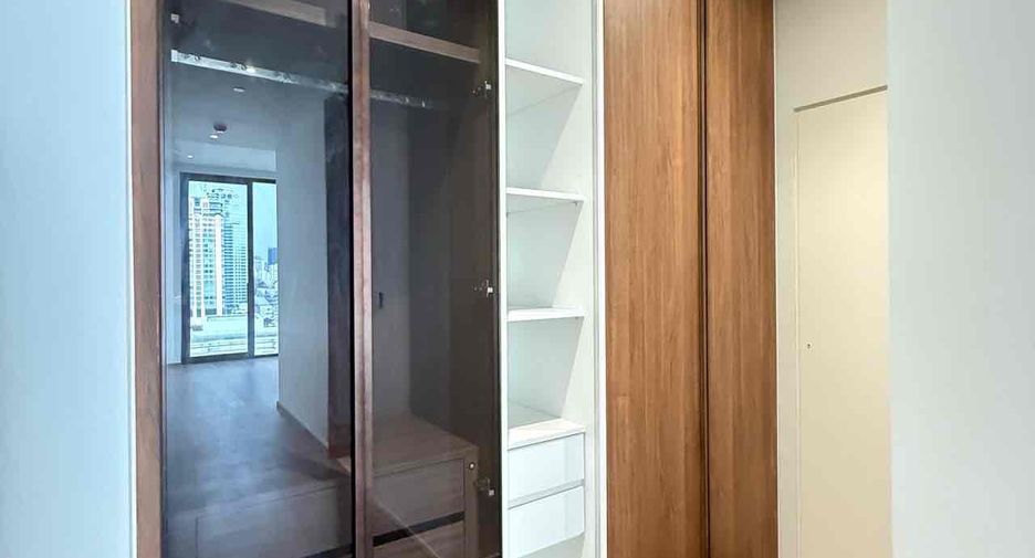 For sale 2 bedrooms condo in Sathon, Bangkok