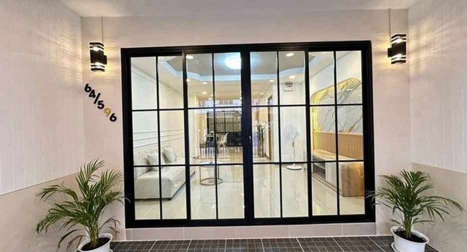 À vendre 2 chambres maison de ville à Bang Bua Thong, Nonthaburi