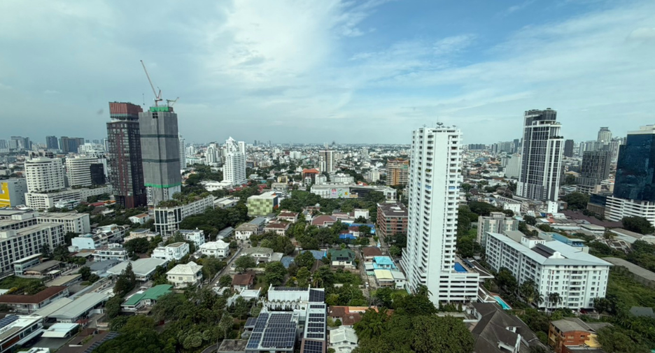 出租 和 出售 2 卧室 公寓 在 Watthana, 曼谷