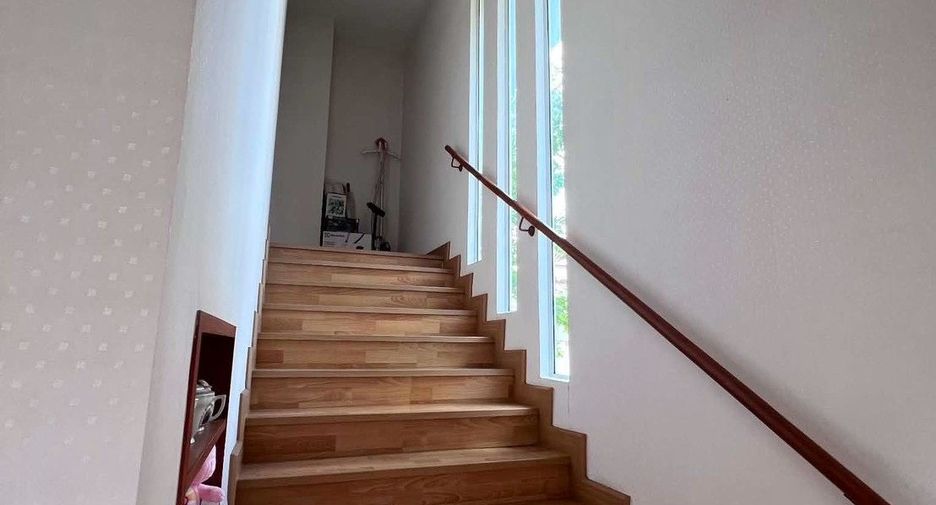 For sale 4 bedrooms house in San Sai, Chiang Mai