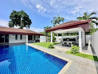 For rent 4 bedrooms villa in Bang Lamung, Chonburi