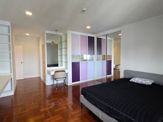 Condo en alquiler de 3 habitaciones en Watthana, Bangkok