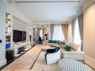 For sale and for rent 3 bedrooms condo in Pathum Wan, Bangkok