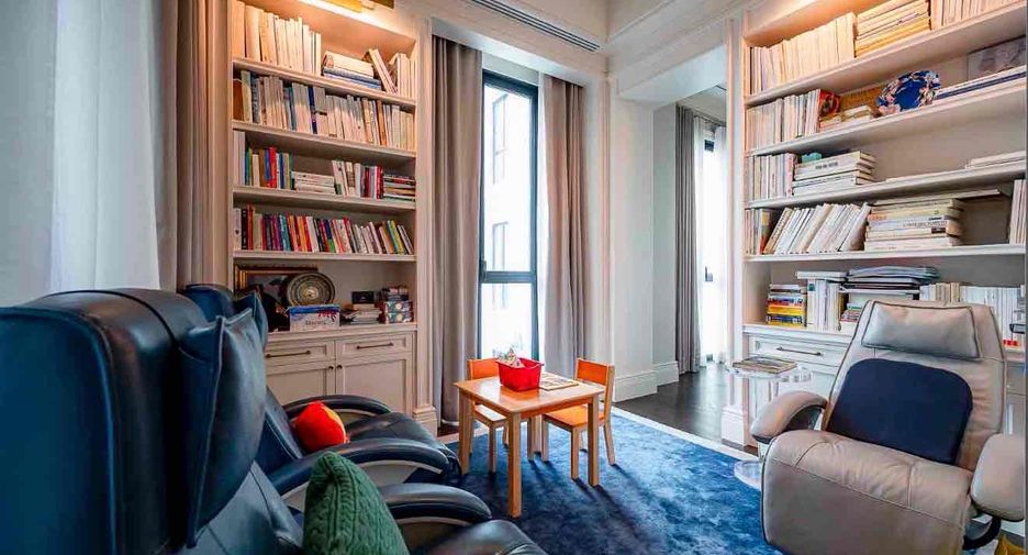 For sale and for rent 3 bedrooms condo in Pathum Wan, Bangkok