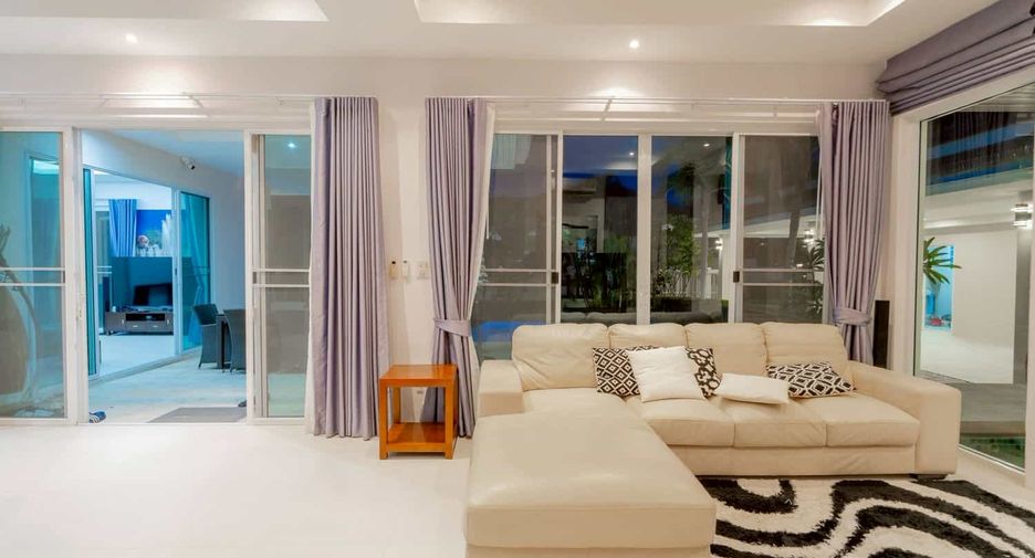For sale 4 ベッドルーム villa in Hua Hin, Prachuap Khiri Khan