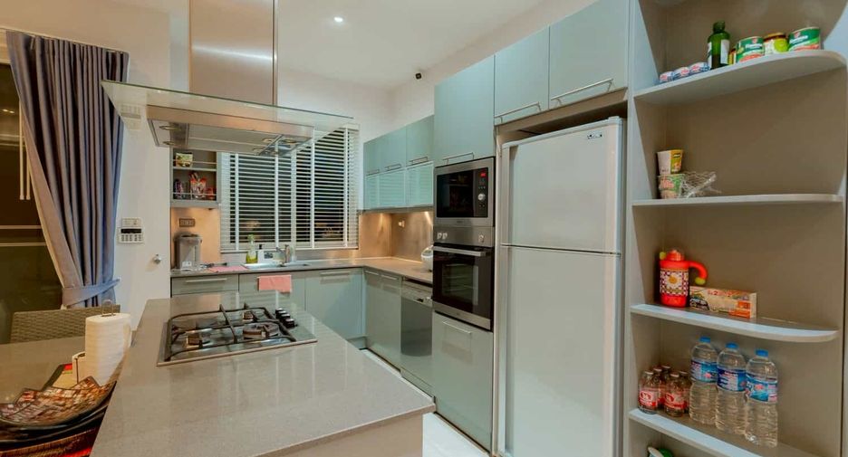 For sale 4 ベッドルーム villa in Hua Hin, Prachuap Khiri Khan