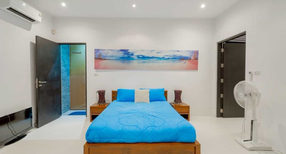 For sale 4 ベッドルーム villa in Hua Hin, Prachuap Khiri Khan