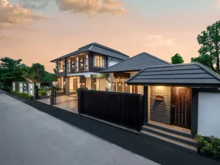 For sale 5 bedrooms villa in Hang Dong, Chiang Mai