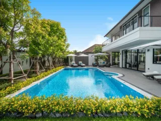 For sale 5 bedrooms villa in Hang Dong, Chiang Mai