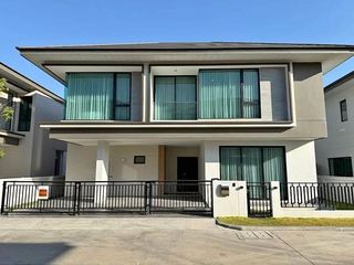 For rent 4 bedrooms house in Bang Phli, Samut Prakan