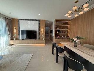For rent 4 bedrooms house in Bang Phli, Samut Prakan