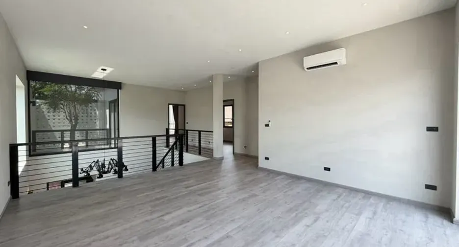 For sale 4 bedrooms villa in Hang Dong, Chiang Mai