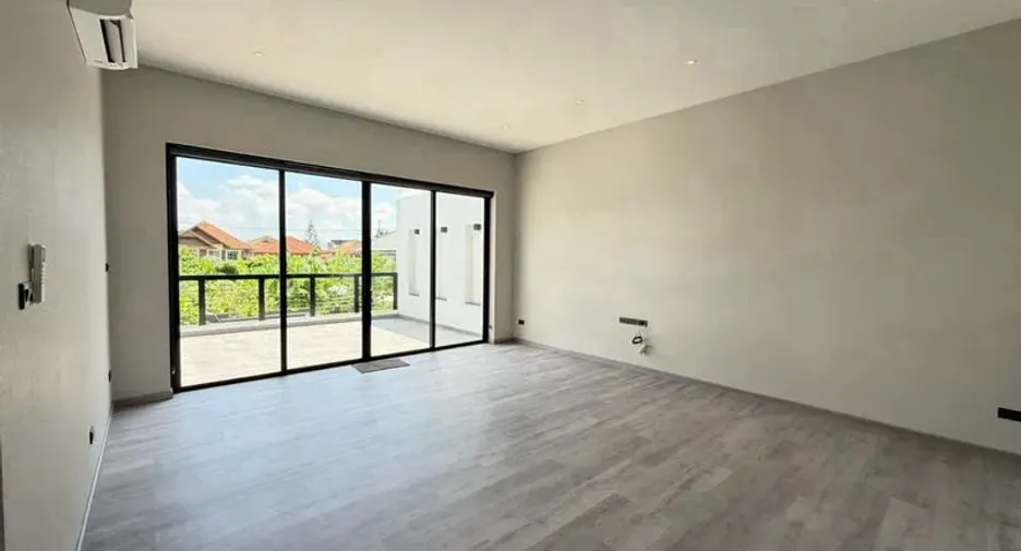 For sale 4 bedrooms villa in Hang Dong, Chiang Mai