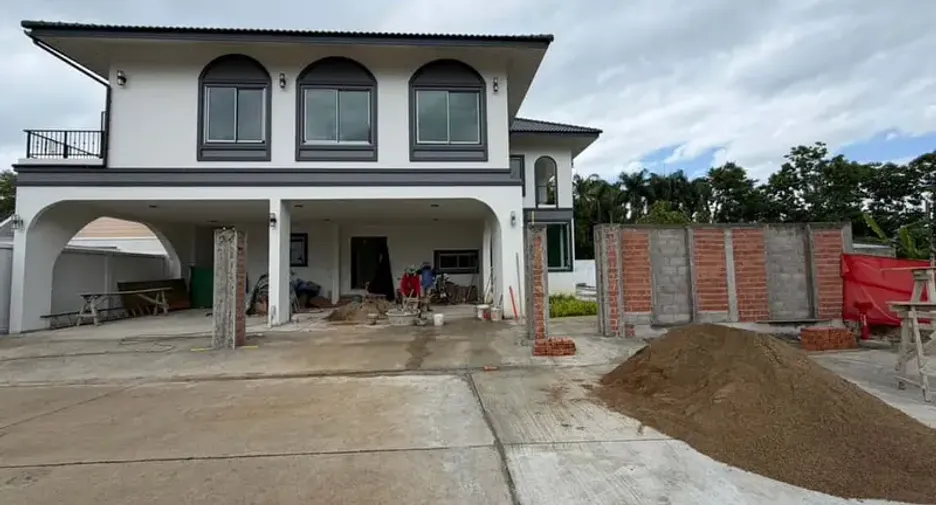 Villa zum Kauf mit 5 Zimmer in Mae Rim, Chiang Mai