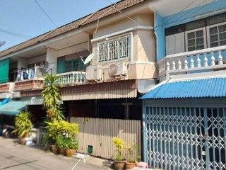 For sale 2 bedrooms retail Space in Phasi Charoen, Bangkok