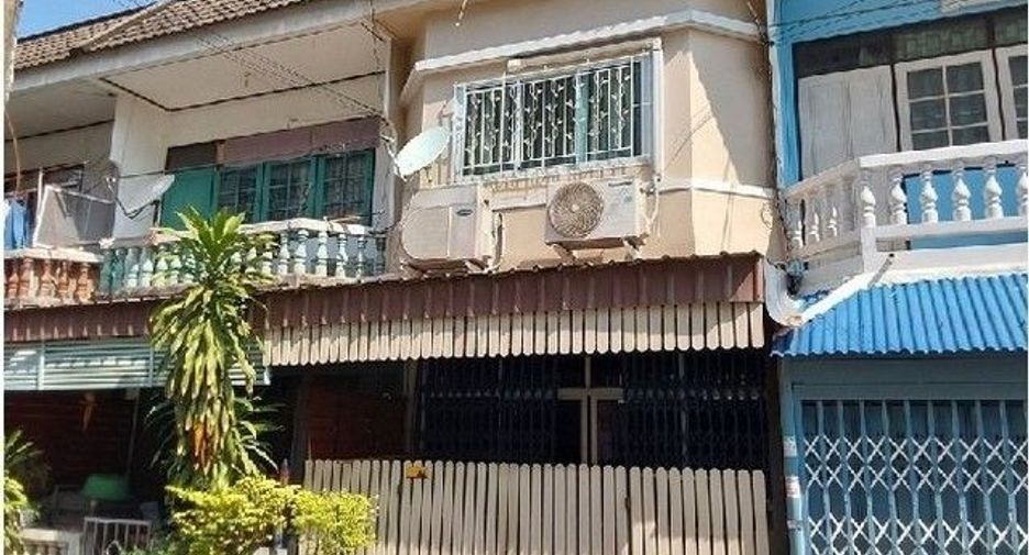 For sale 2 bedrooms retail Space in Phasi Charoen, Bangkok