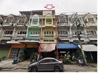For sale 3 bedrooms retail Space in Nong Khaem, Bangkok