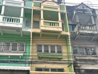 For sale 3 bedrooms retail Space in Nong Khaem, Bangkok