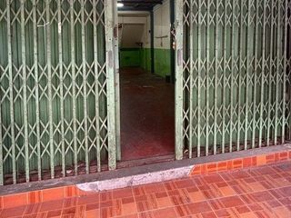 For sale 3 bedrooms retail Space in Nong Khaem, Bangkok