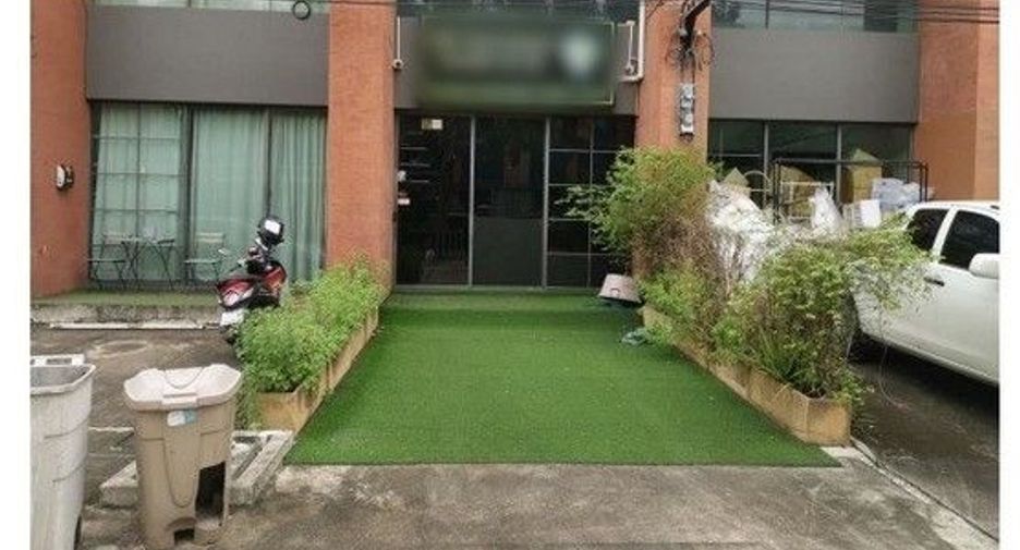 For sale 1 bed retail Space in Nong Khaem, Bangkok