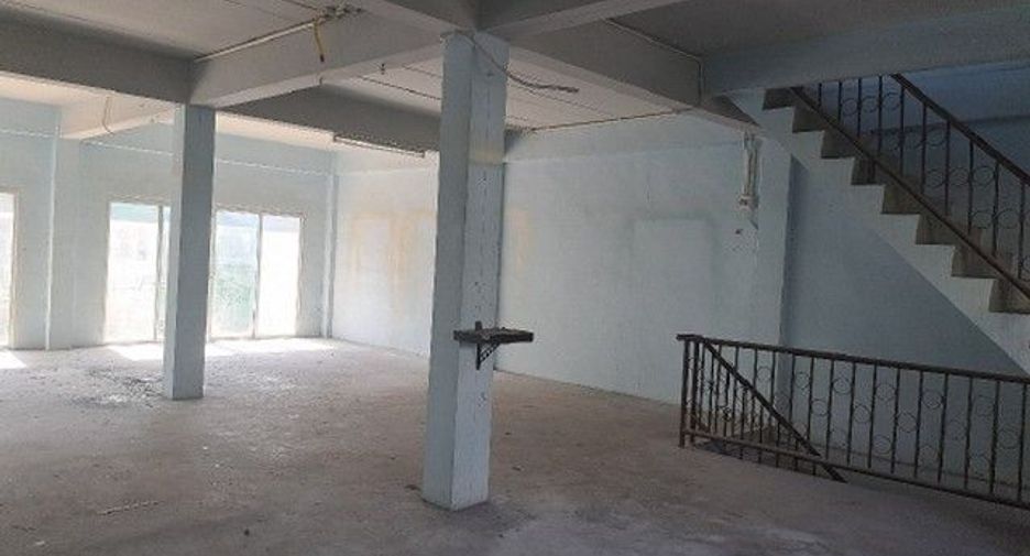Продажа 1 кровать торговое помещение в Банг Кхун Тхиан, Бангкок