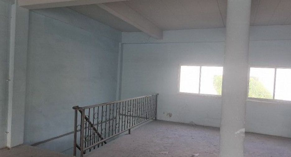 Продажа 1 кровать торговое помещение в Банг Кхун Тхиан, Бангкок