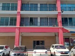 For sale 4 bedrooms retail Space in Bang Khae, Bangkok