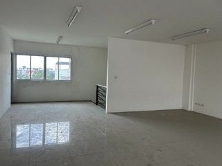 For sale 4 bedrooms retail Space in Bang Khae, Bangkok